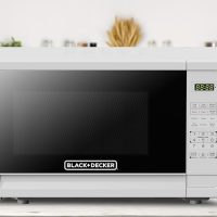 Black+Decker Countertop Microwave Oven, 1.1-Cu. Ft. 1000-Watts, LED Lighting, Child Lock, White - Image 5