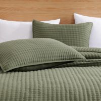 WRENSONGE King Size Quilt-3 Pieces Lightweight Bedspreads Olive Green King Quilt Bedding Set for All Seasons, Soft Summer Coverlet with 2 Pillow Shams Suitable for Bed, Couch, Quilt Blanket - Image 6