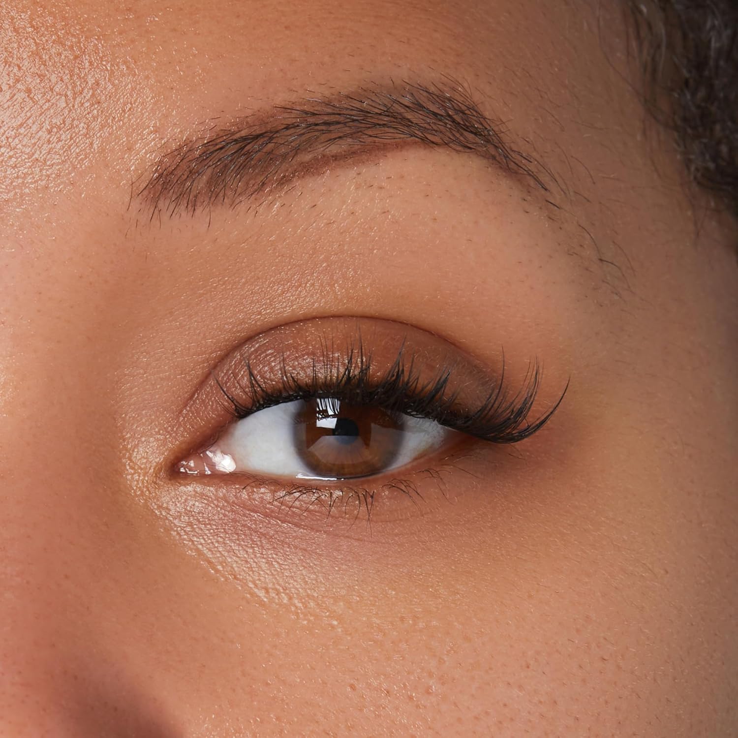 KISS Falscara DIY Eyelash Extension Lengthening Wisps - Featherlight Synthetic Reusable Artificial Eyelashes Multipack of 24 Mini Lash Clusters for that Authentic Eyelash Extension Look - Image 8