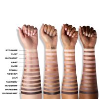URBAN DECAY Naked 3, Soft Pink Neutral Eyeshadow Palette, Matte, Pearl, Metallic, Shimmer Finish, 12 Mauve Brown & Nude Eye Shadows, Natural Soft Glam Smokey Eye Makeup, Vegan, Cruelty-free - Image 4