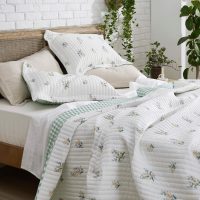 Bedsure Floral Quilt Queen Size - Reversible Botanical Spring Flower Quilt Bedding Microfiber Lightweight Bedspread, Soft Coverlet for All Seasons (90"x96") - Image 4