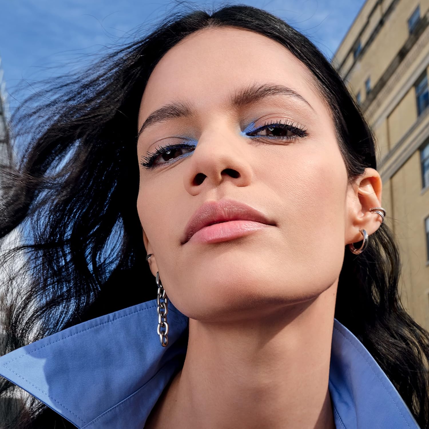 Maybelline Super Stay Up to 24HR Hybrid Powder-Foundation, Medium-to-Full Coverage Makeup, Matte Finish, 220, 1 Count - Image 9