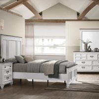 Roundhill Furniture Clelane Wood Bedroom Set with Shiplap Panel Queen Bed, Dresser, Mirror, Nightstand, and Chest in Weathered White and Dark Gray - Image 2