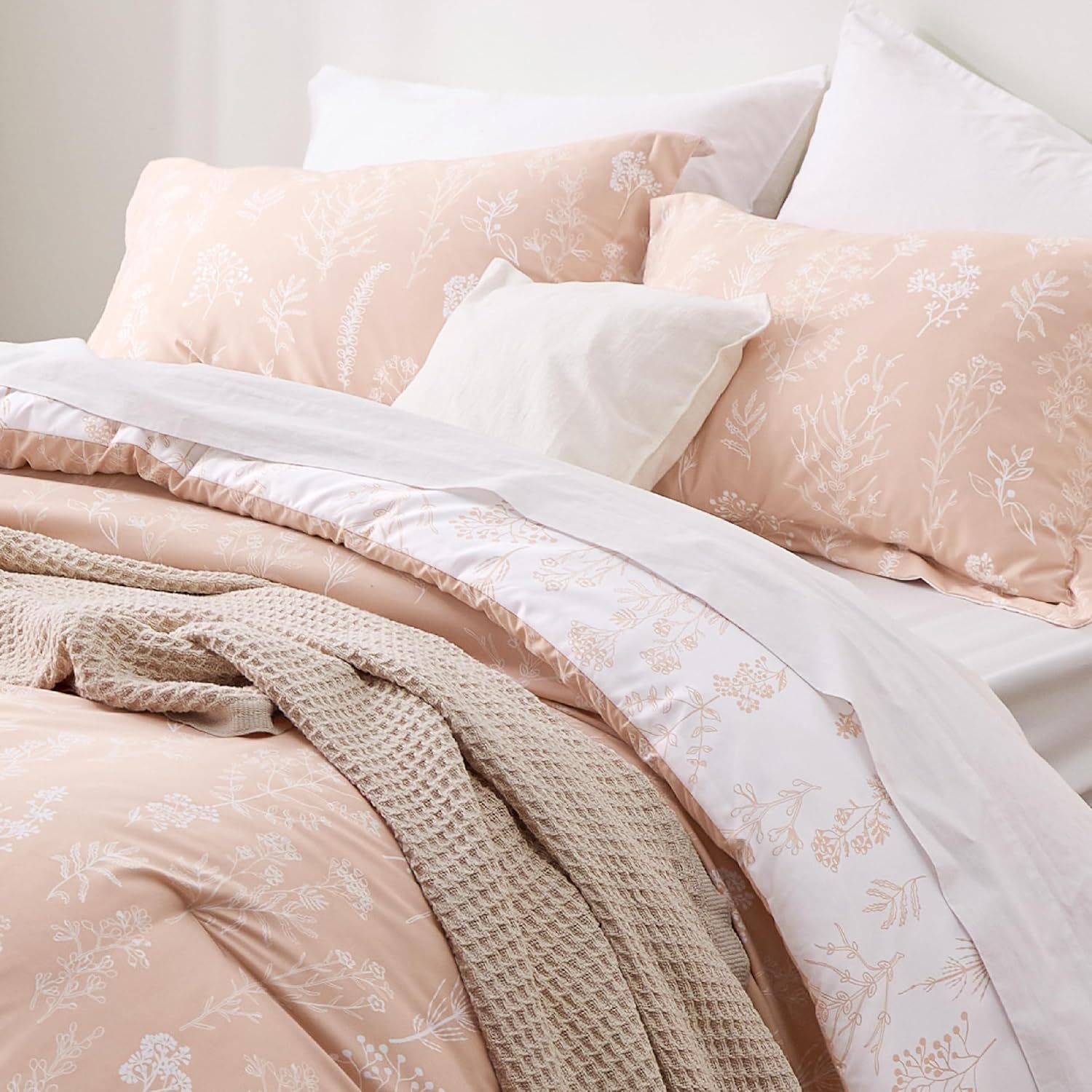 Bedsure Queen Comforter Set - Dusty Rose Bed Set, 3 Pieces Cute Floral Bedding, 1 Soft Reversible Botanical Flowers Comforter and 2 Pillow Shams - Image 3