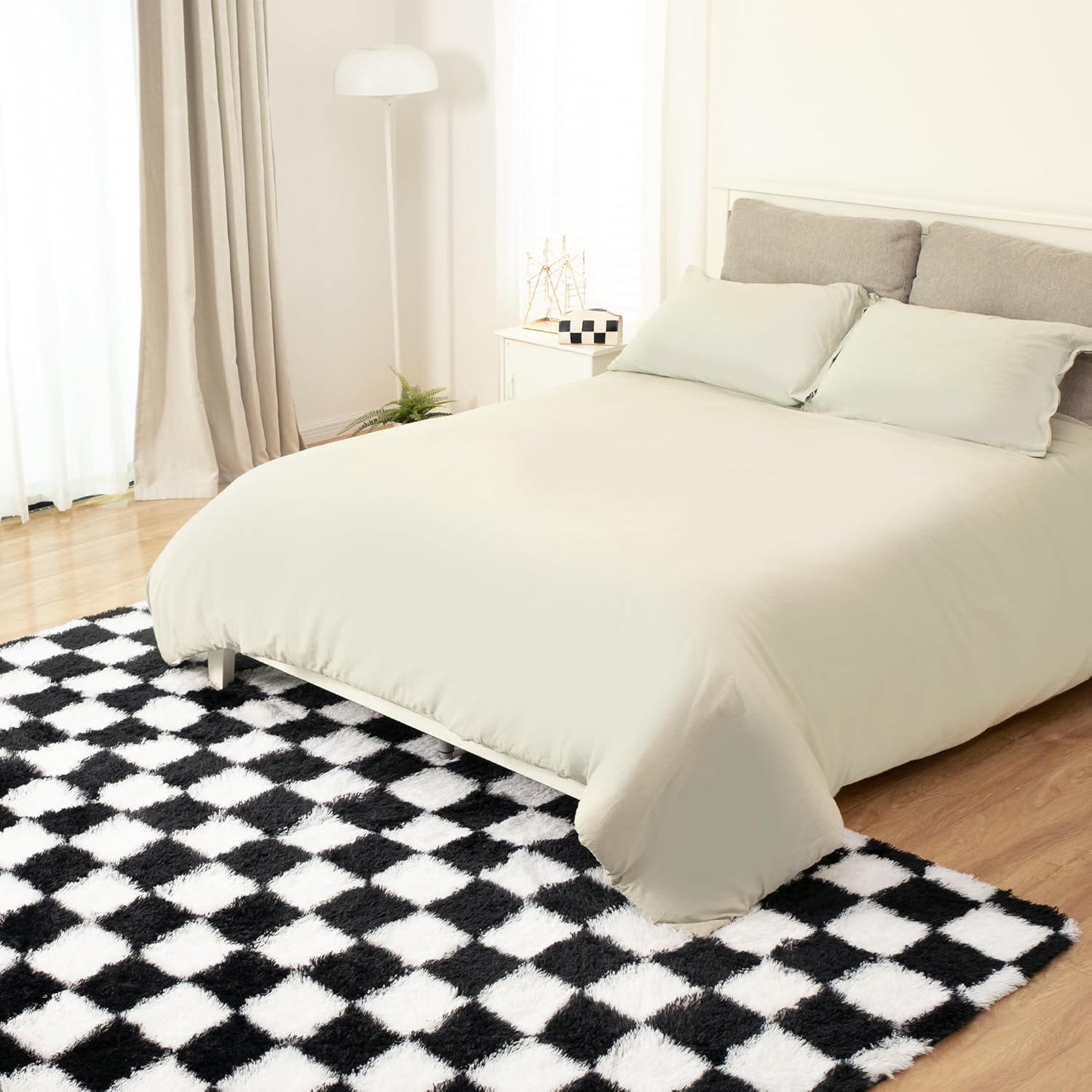 Super Soft Rug for Bedroom, 5x7 Ft Black and White Area Rug Classic Checkered Shaggy Anti-Skid High Pile Soft Fluffy Rug Fuzzy Carpet for Living Room Bedroom Kids Room Nursery, Dorm Home Decor - Image 8