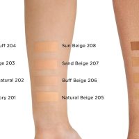 L'Oreal Paris Makeup Infallible Up to 24HR Pro-Glow Foundation, Creamy Natural, 1 fl oz. - Image 2
