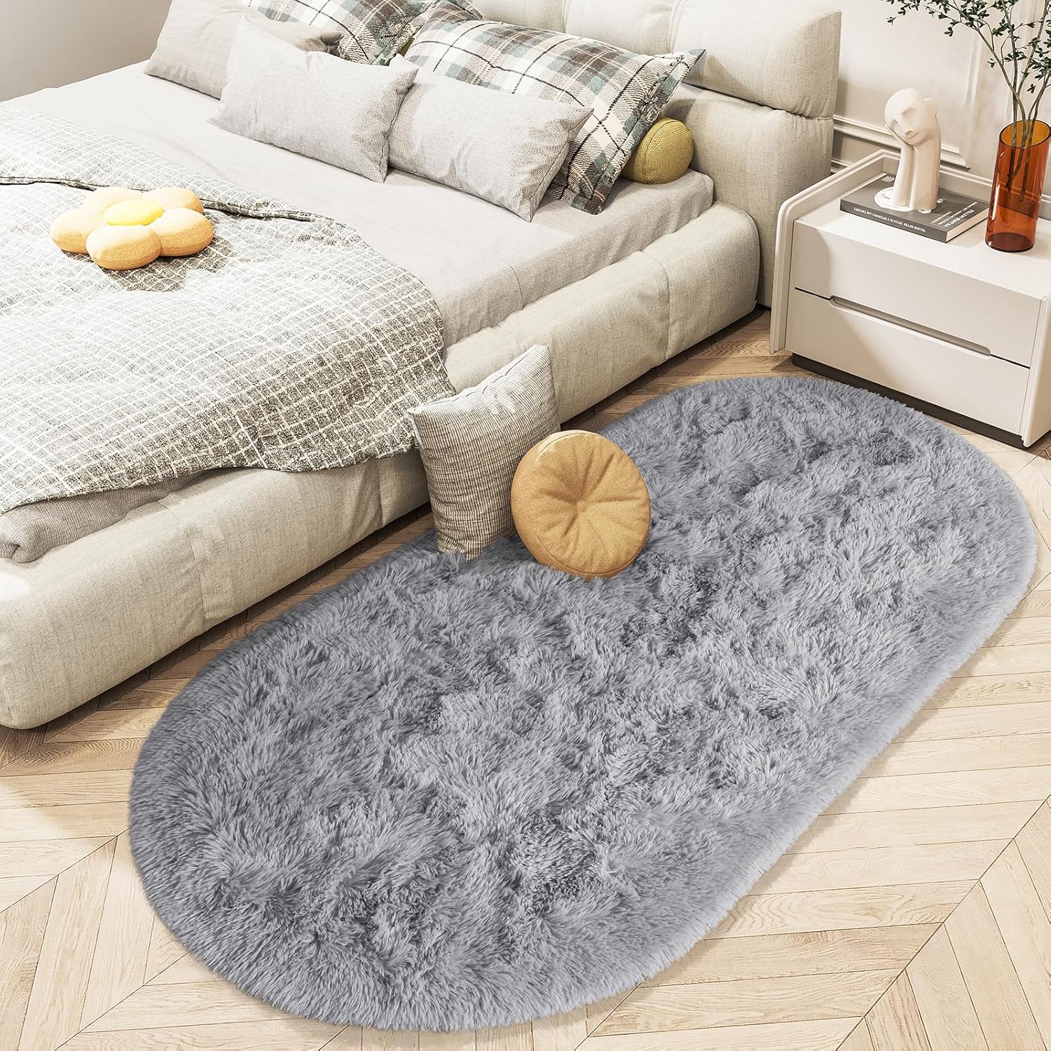 LOCHAS Bedroom Rug 2.6' x 5.3', Gray Fluffy Shaggy Area Rug for Bedroom Bedside, Soft Oval Throw Rugs Carpet for Kids Girls Nursery Living Room Home Decor - Image 4