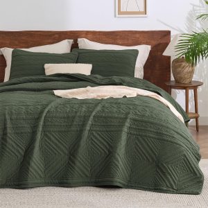 Bedsure Boho Quilt Queen Size - Lightweight Bedspread Queen Size with Geometric Stitched Pattern, Olive Green Farmhouse Soft Bedding Set Coverlet with 2 Pillow Shams for All Seasons, 90x96 inches