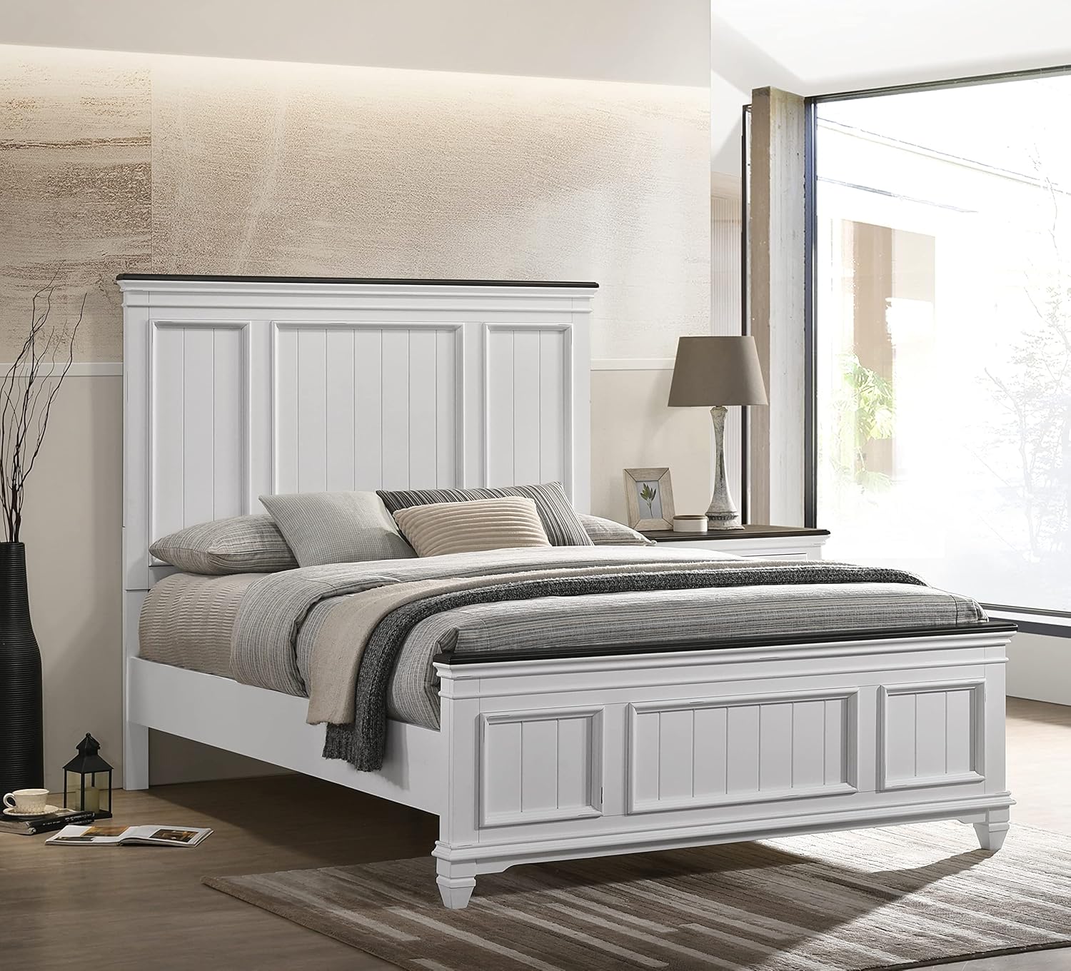 Roundhill Furniture Clelane Wood Bedroom Set with Shiplap Panel Queen Bed, Dresser, Mirror, Nightstand, and Chest in Weathered White and Dark Gray - Image 3