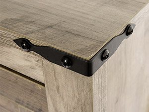 Farmhouse 6 Drawer Detail 2