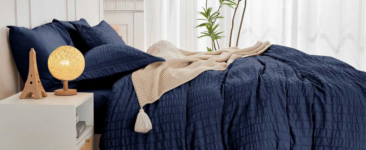 NAVY BLUE
