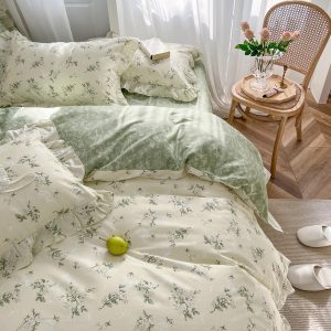MKXI Queen Size Beige & Green Floral Comforter Set - 3 Piece Ruffled Lace Bedding Set with Reversible Design, Soft Aesthetic Cottagecore Style Green Leaf Comforter for Girls, Women, and Teens