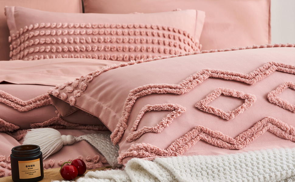 7 Piece Pom Pom Jacquard Boho Bed Set for All Season