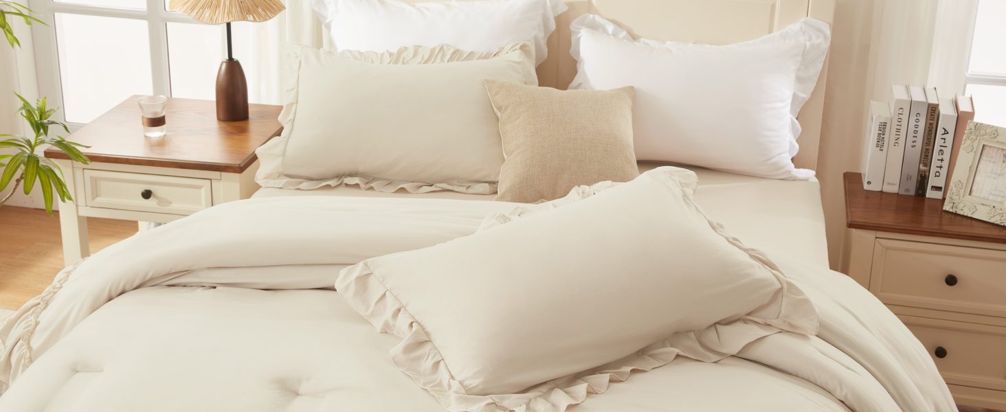 D Ruffle Comforter Beige