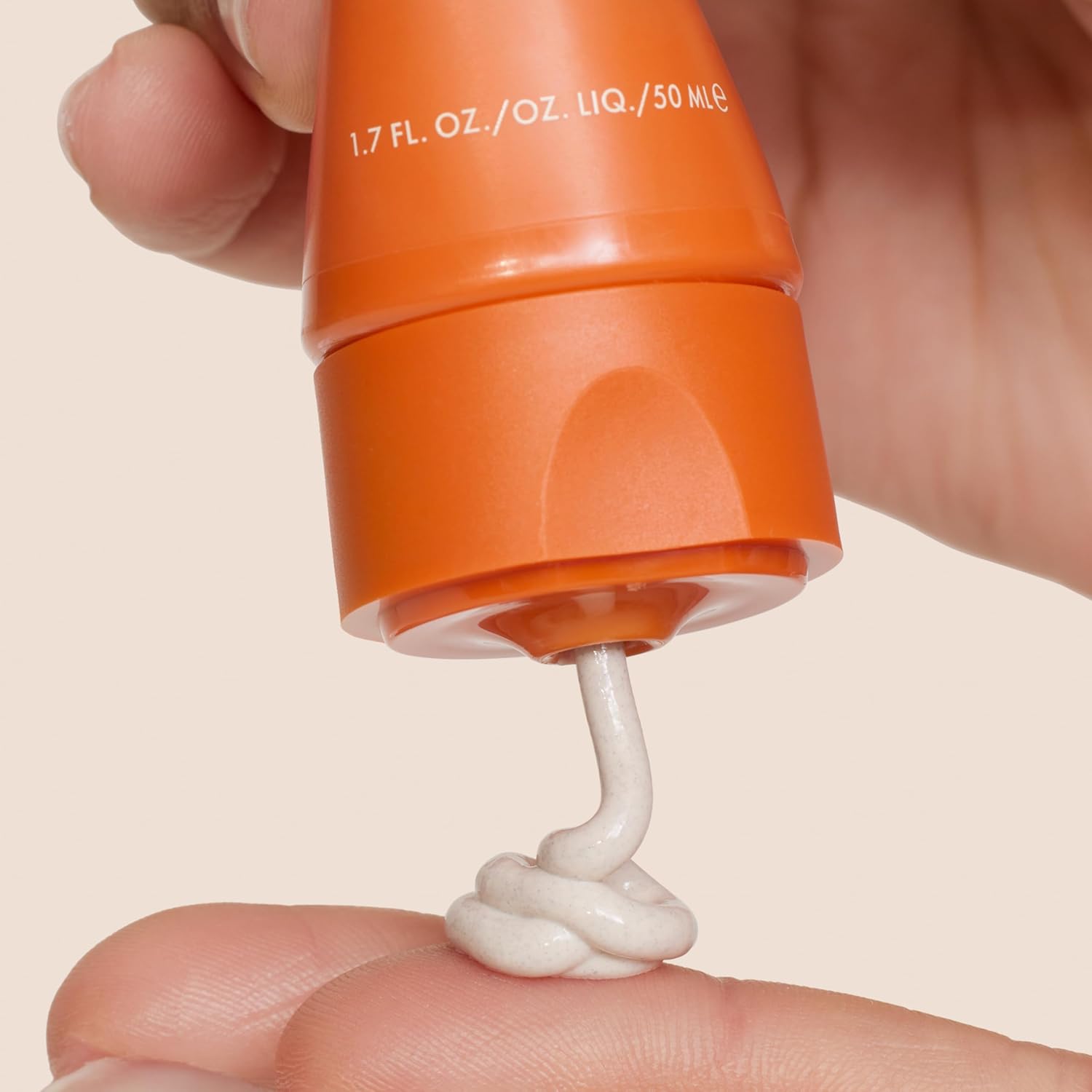 Origins GinZing Energy-Boosting Tinted Moisturizer with SPF 40 | Hydrates & Perfects | Skin Tint with Caffeine and Ginseng, 1.7 Fl Oz - Image 3