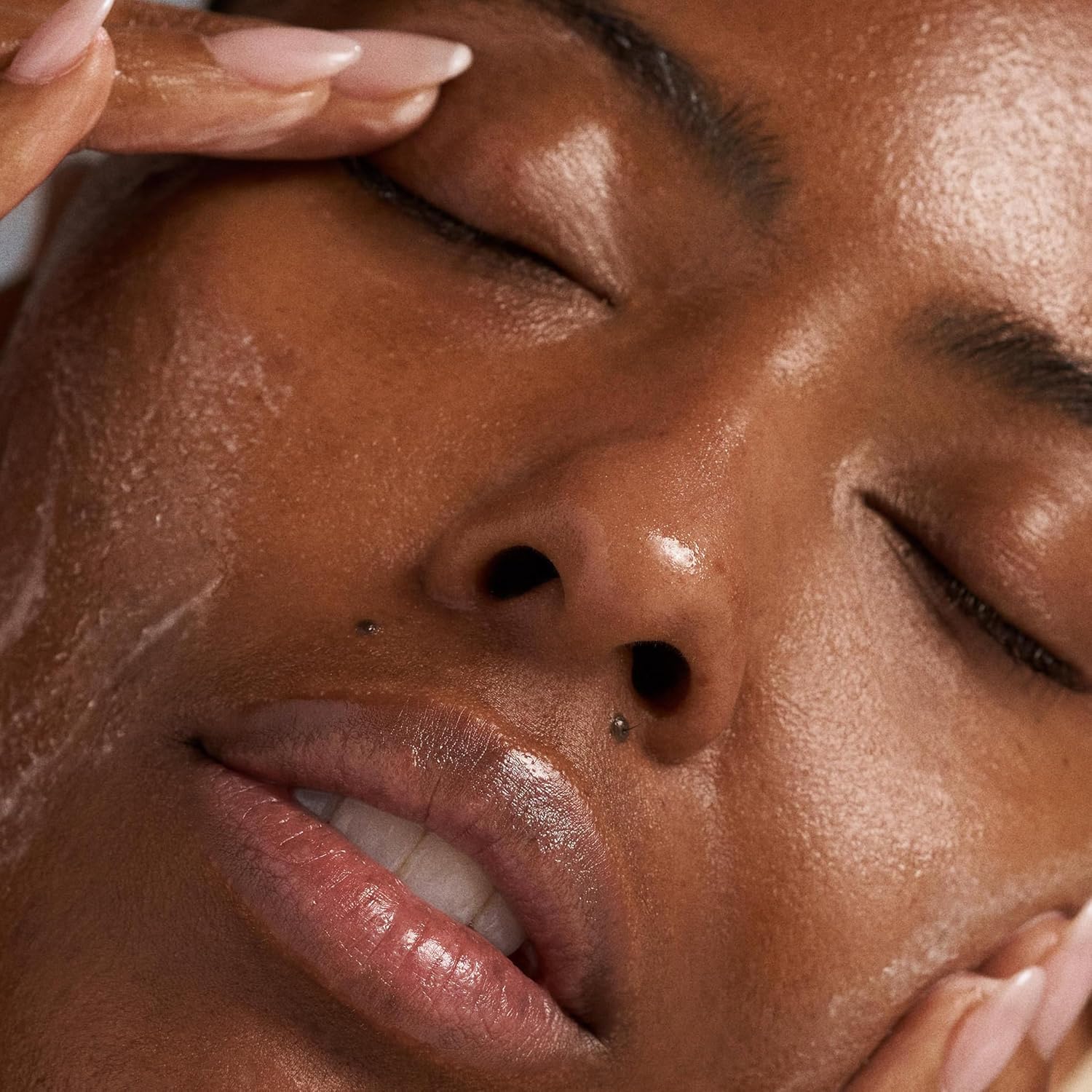 Dermalogica Precleanse Oil Cleanser, Makeup Remover for Face - Cleanse Pore and Melts Makeup, Oils, Sunscreen and Environmental Pollutants - Image 8