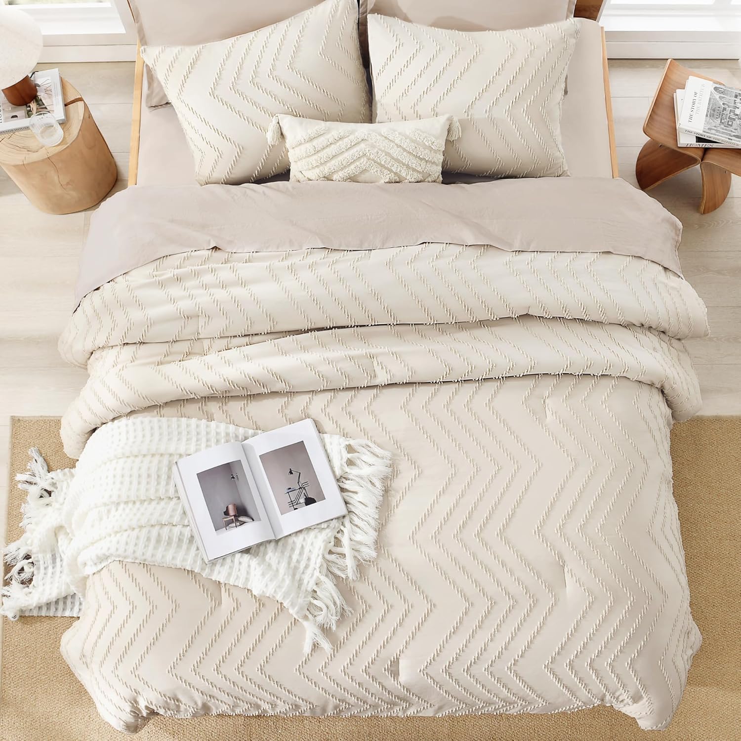 Litanika Queen Comforter Set Beige, 3 Pieces Lightweight Comforters Queen Size Chevron Tufted Bedding Comforter Set, Fluffy Bed Set - Image 4
