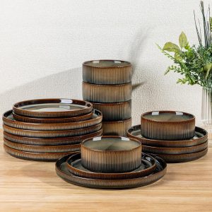 TheTerra Ceramic Dinnerware Sets for 6, 18 Pieces Porcelain Lightweight Speckled Plates and Bowls Sets, Scratch Resistant Dish Set, Oven & Microwave & Dishwasher Safe, Coca Mocha