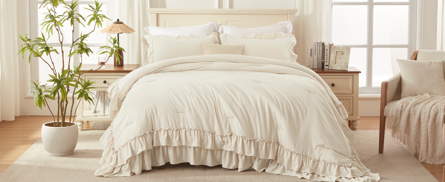 D Ruffle Comforter Beige