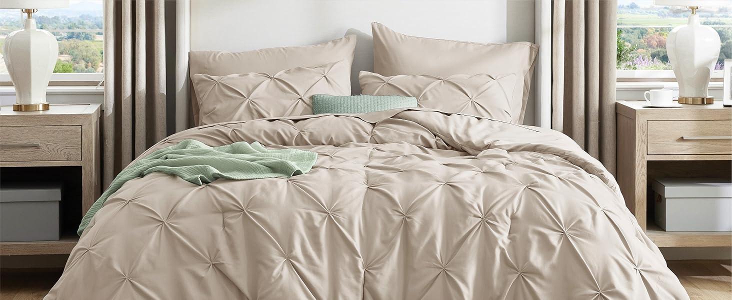 Comforter with Sheets, Pillowcases &amp;amp; Shams 3