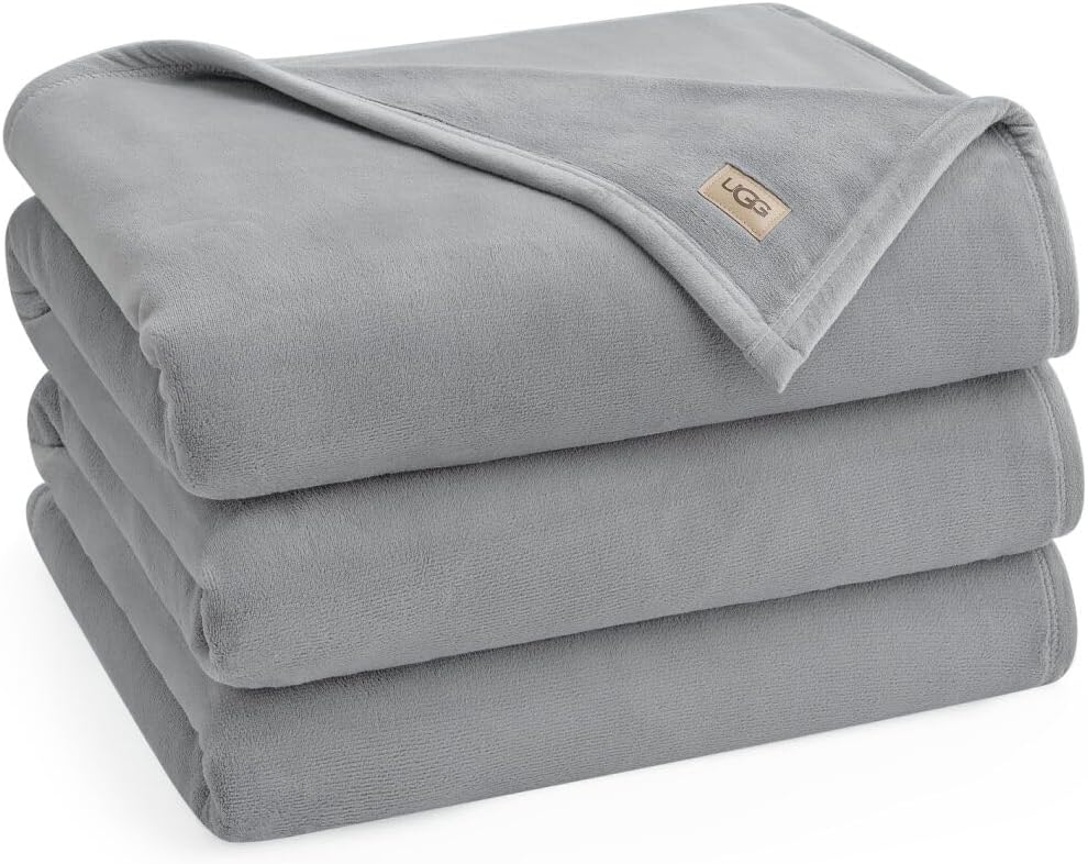 UGG Coco King Fleece Blanket for Bed – Luxury Cozy Room Decor, Soft Warm Heavy Blankets for Winter Bedding & White Christmas Decor, Gifts for Teens and Women, 110″ x 92″