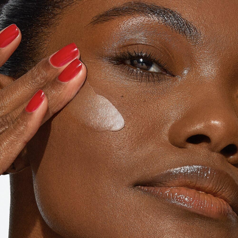 Smashbox Pore Vanishing Primer | Controls Shine, Blurs Pores + Locks in Makeup with a Matte Finish - Image 9