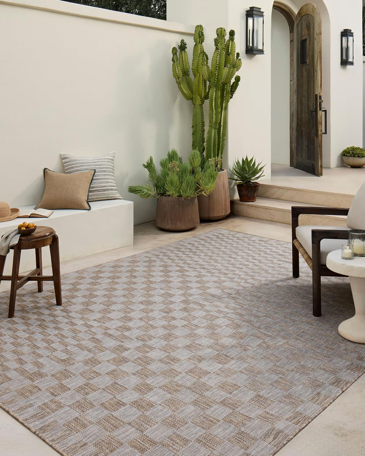Loloi Amber Lewis Topanga Collection TOP-03 Natural/Dove 6′-7″ x 9′-4″ Indoor/Outdoor Area Rug
