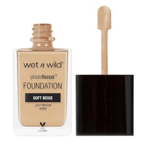 wet n wild Photo Focus Matte Liquid Foundation Soft Beige, Vegan & Cruelty-Free
